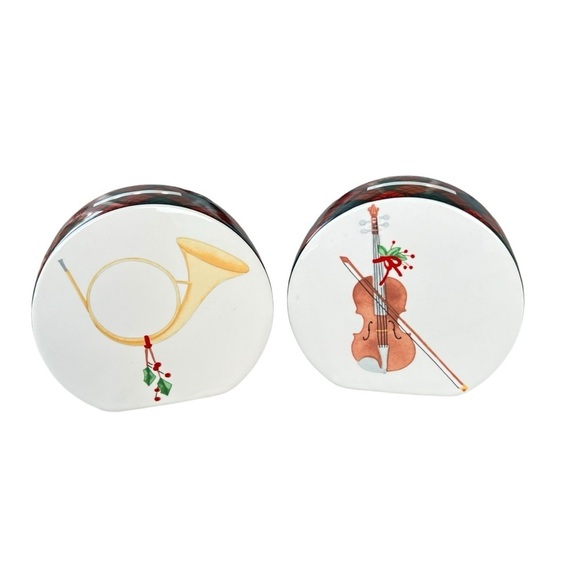 Arita Tartan Plaid Salt & Pepper Shaker Set Christmas Holiday Table Discontinued - Picture 2 of 5